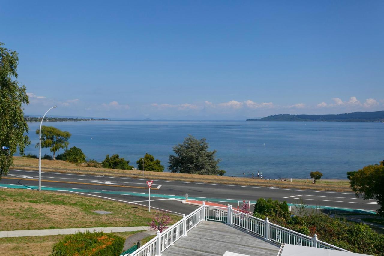 Vu Thermal Lodge - Adults Only Motel Taupo Zewnętrze zdjęcie