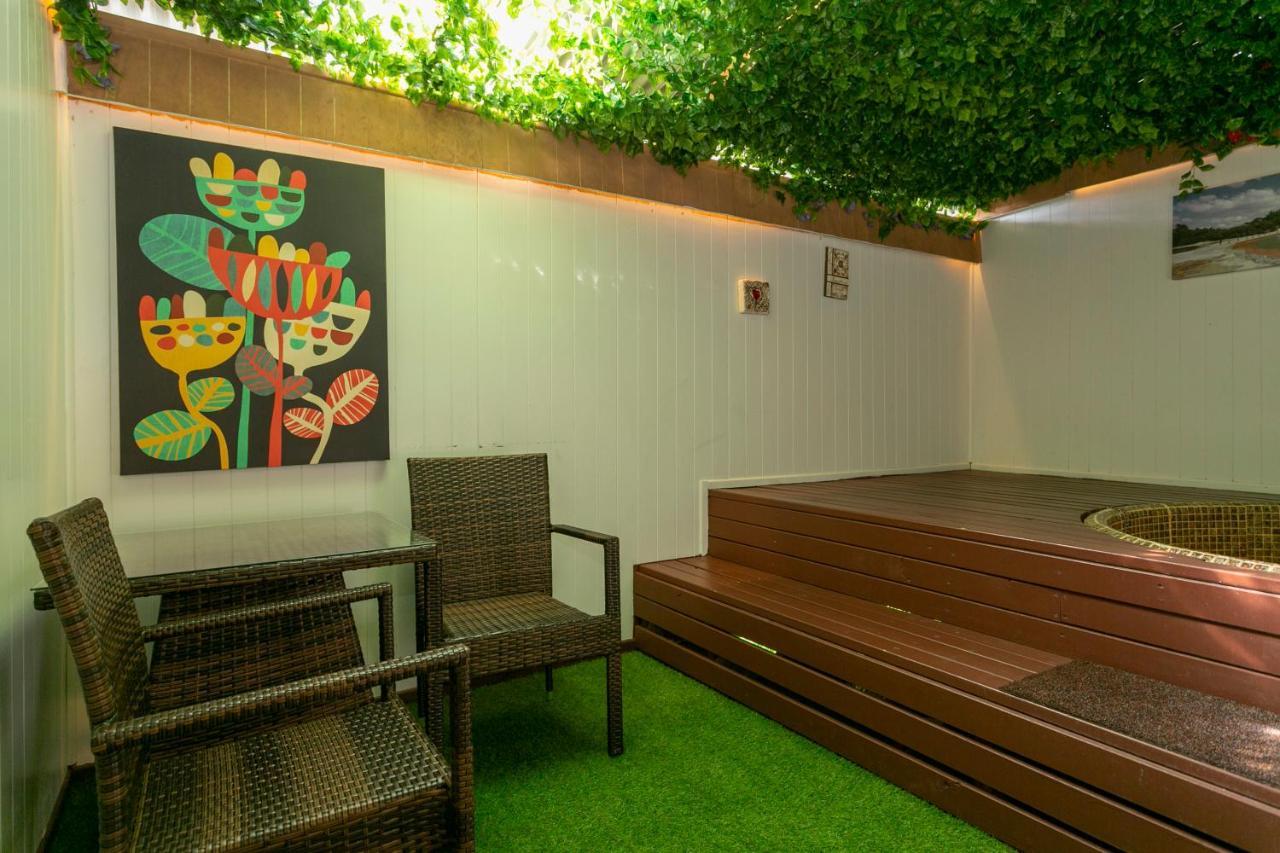 Vu Thermal Lodge - Adults Only Motel Taupo Zewnętrze zdjęcie