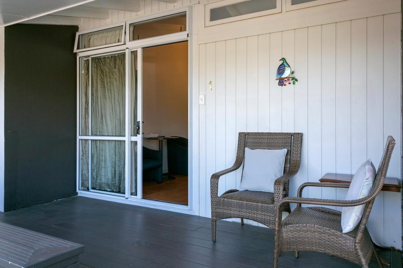 Vu Thermal Lodge - Adults Only Motel Taupo Zewnętrze zdjęcie
