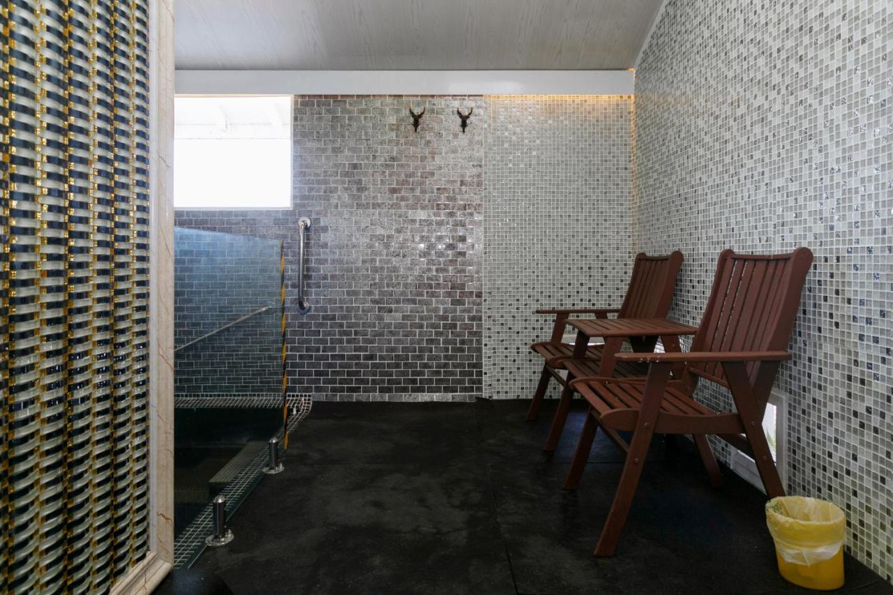 Vu Thermal Lodge - Adults Only Motel Taupo Zewnętrze zdjęcie